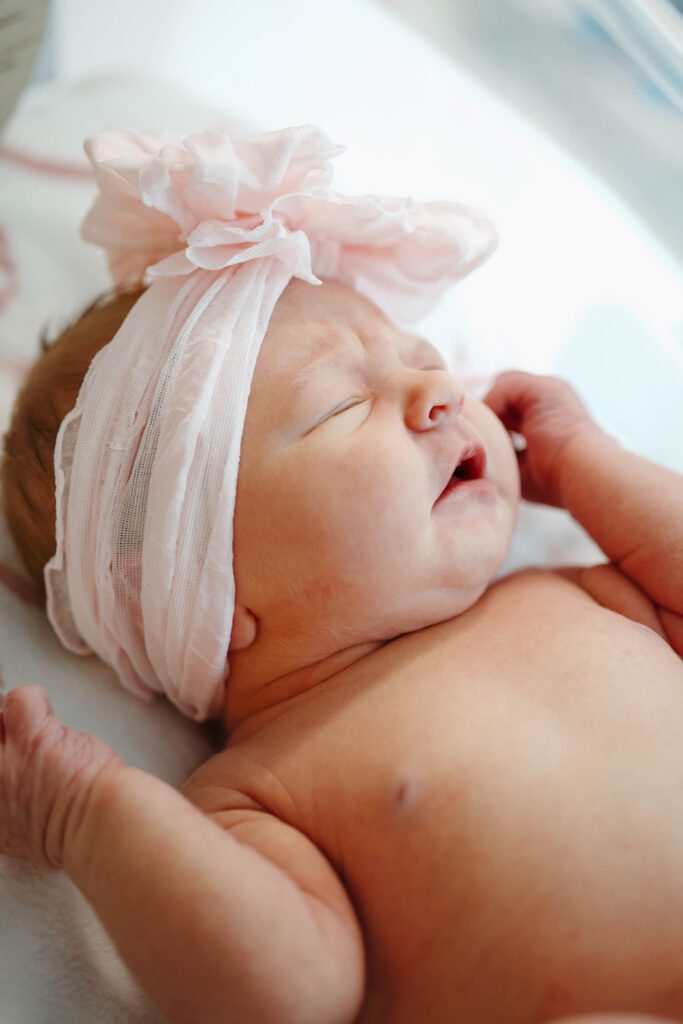 Nashville fresh 48 session with baby facial details